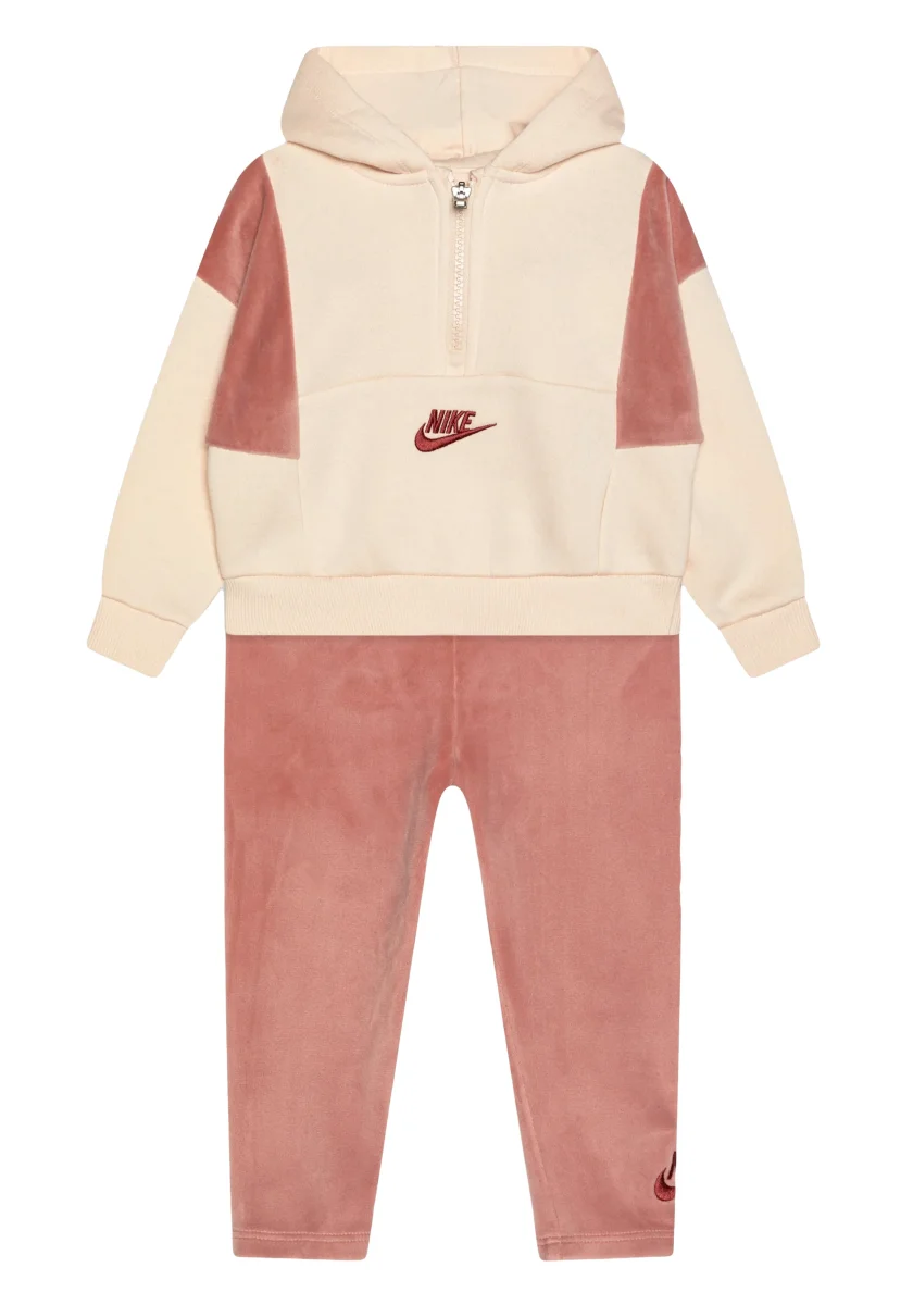 NIKE - Tuta Art 36L407 - immagine 2